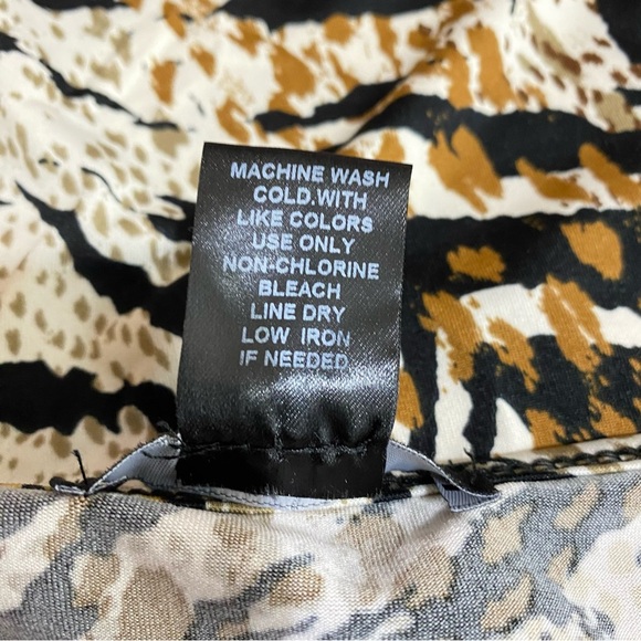 CDP & Co. Animal Print Tiger Stripe Stretch Cami Tank - Picture 6 of 6